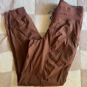 lululemon dance studio jogger